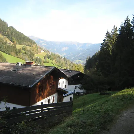 Ski-in Ski-out Kriekels - By Alpen Holiday home Zell am See