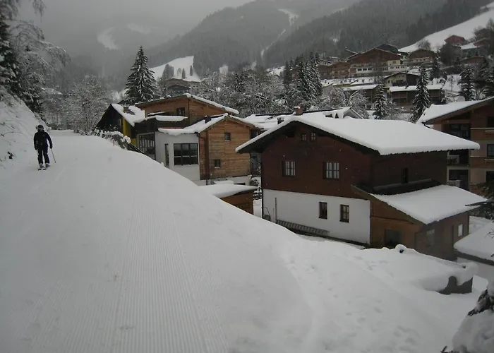בית נופש Ski-in Ski-out Kriekels - By Alpen *